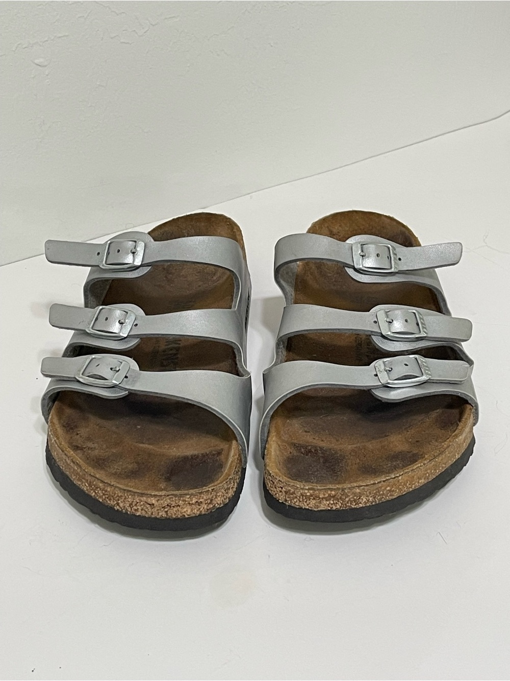 Birkenstock Florida Strappy Slide On Sandals Silver Metallic Suede Footbed Sz 40 - Picture 9 of 15